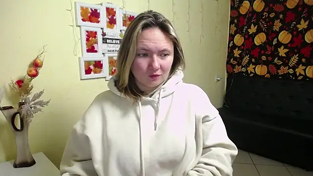 Snapshot of SallyVerda chatting on November 20, 2025, 6:30 pm SallyVerda online show from November 20, 2025, 6:30 pm