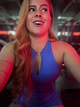 Amber Martins  online show from April 19, 2026, 6:10 pm