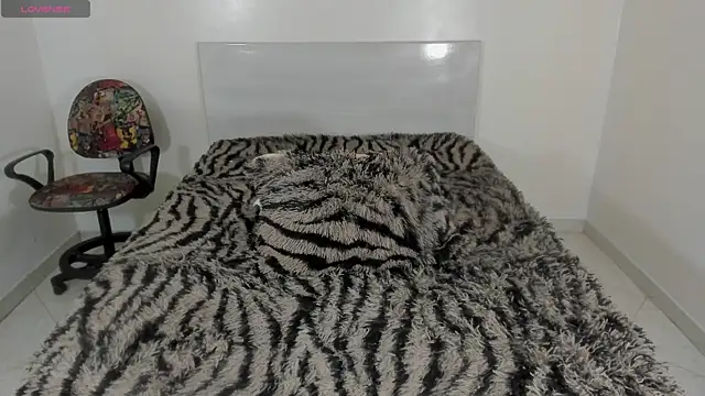 Dayanna tecca online show from June 5, 2026, 1:32 am