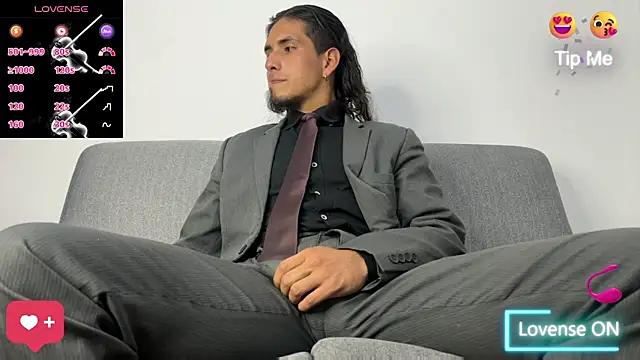 Tom blunt96 online show from November 26, 2025, 6:35 am