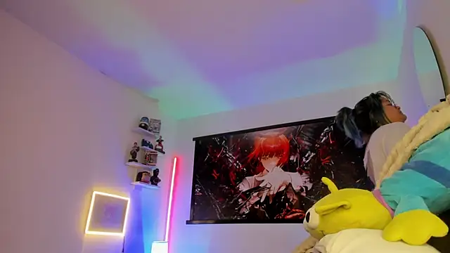 lucky-leah online show from April 19, 2026, 4:46 am