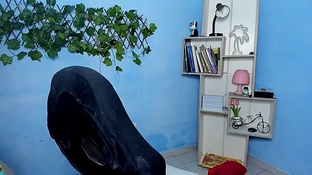 Snapshot of bbw_charlote chatting on December 22, 2025, 12:16 pm bbw charlote online show from December 22, 2025, 12:16 pm