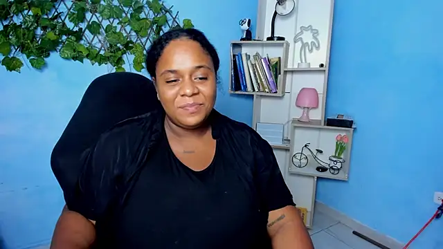 Snapshot of bbw_charlote chatting on January 17, 2026, 12:20 pm bbw charlote online show from January 17, 2026, 12:20 pm