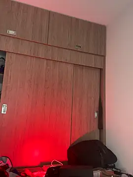 Ambar R0SSE online show from September 18, 2025, 11:41 pm