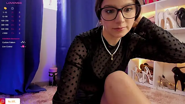 Snapshot of kariina__22 chatting on August 2, 2026, 4:26 pm kariina 22 online show from August 2, 2026, 4:26 pm