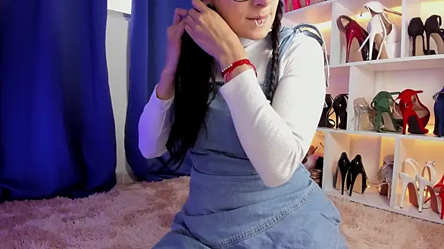 Snapshot of kariina__22 chatting on July 13, 2026, 10:42 pm kariina 22 online show from July 13, 2026, 10:42 pm