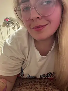 Snapshot of xxcurvyjessiexx chatting on April 9, 2026, 7:31 pm xxcurvyjessiexx online show from April 9, 2026, 7:31 pm