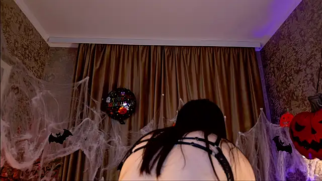 FreyaRaya online show from November 2, 2025, 3:00 am