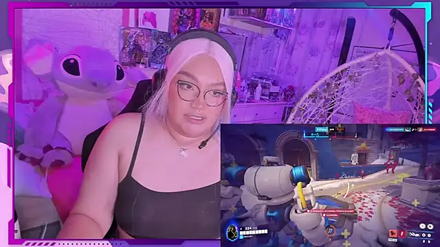 Snapshot of MegariaB chatting on March 11, 2025, 7:57 am MegariaB online show from March 11, 2025, 7:57 am