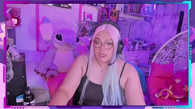 Snapshot of MegariaB chatting on March 11, 2025, 4:51 am MegariaB online show from March 11, 2025, 4:51 am