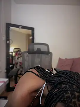 Snapshot of evangeline_ch chatting on February 6, 2025, 11:42 am evangeline ch online show from February 6, 2025, 11:42 am