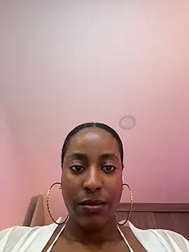 Snapshot of evangeline_ch chatting on July 29, 2026, 4:28 pm evangeline ch online show from July 29, 2026, 4:28 pm