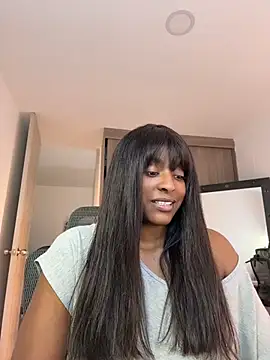 Snapshot of evangeline_ch chatting on August 7, 2026, 4:24 pm evangeline ch online show from August 7, 2026, 4:24 pm