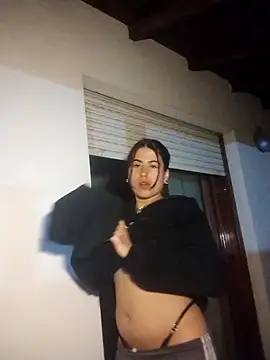 Snapshot of Dracomf chatting on November 5, 2025, 7:33 am Dracomf online show from November 5, 2025, 7:33 am