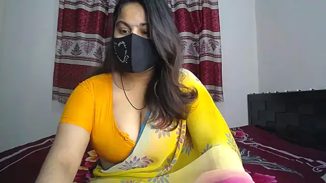 Dayna-36 online show from December 1, 2025, 3:57 pm