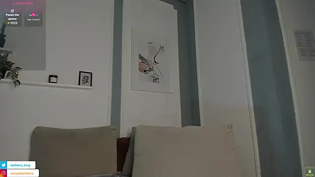 Snapshot of EnriqueBarberry chatting on November 16, 2025, 6:29 am EnriqueBarberry online show from November 16, 2025, 6:29 am