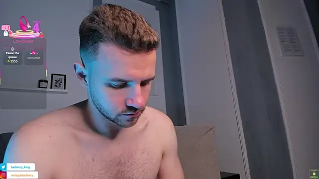 Snapshot of EnriqueBarberry chatting on November 30, 2025, 6:25 am EnriqueBarberry online show from November 30, 2025, 6:25 am