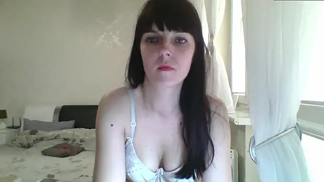 HotBertha online show from April 14, 2026, 7:13 am