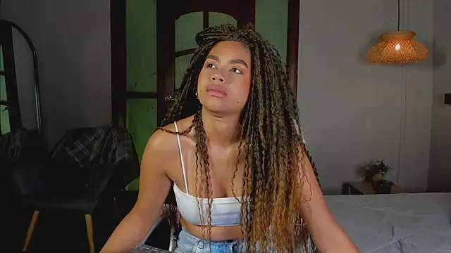 Snapshot of nayah__ chatting on October 31, 2025, 5:53 pm nayah online show from October 31, 2025, 5:53 pm