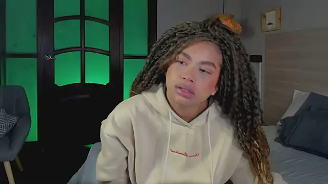 Snapshot of nayah__ chatting on November 6, 2025, 7:51 pm nayah online show from November 6, 2025, 7:51 pm