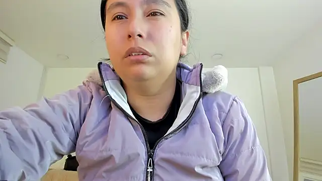  Natalie18 online show from November 8, 2025, 4:27 am