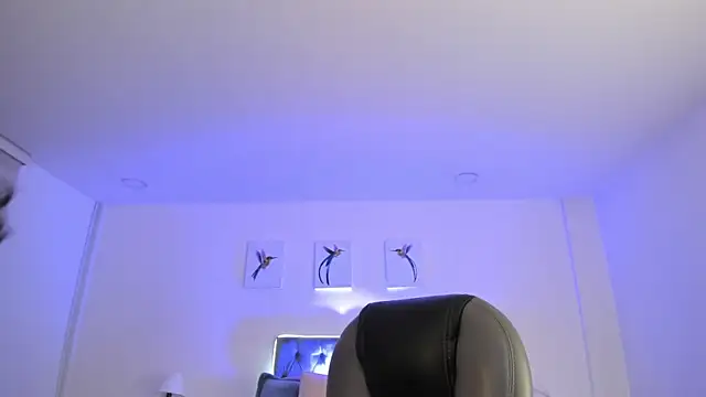  Natalie18 online show from November 28, 2025, 3:17 am