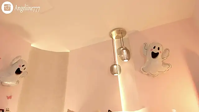 angeline-777 online show from October 31, 2025, 1:19 pm