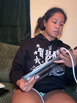 VanessaBling online show from October 30, 2025, 2:54 am