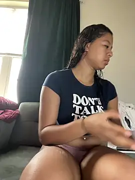 Snapshot of VanessaBling chatting on February 27, 2025, 3:05 pm VanessaBling online show from February 27, 2025, 3:05 pm