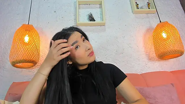 Snapshot of emiily_s chatting on November 27, 2025, 12:05 pm emiily s online show from November 27, 2025, 12:05 pm