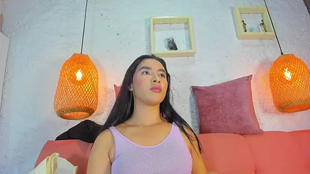 Snapshot of emiily_s chatting on November 11, 2025, 12:11 pm emiily s online show from November 11, 2025, 12:11 pm