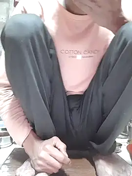 Snapshot of Burhade-- chatting on February 13, 2026, 11:27 pm Burhade-- online show from February 13, 2026, 11:27 pm