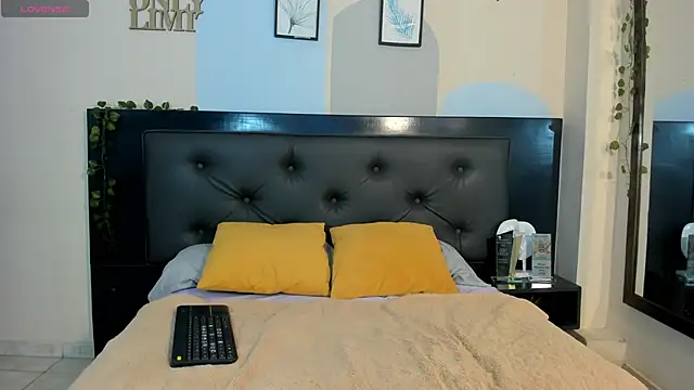 Snapshot of Jotastevensxx chatting on November 12, 2025, 11:36 am Jotastevensxx online show from November 12, 2025, 11:36 am