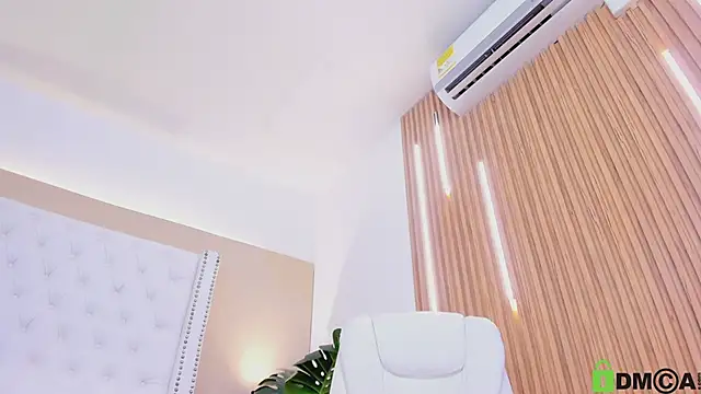 celeste wayne online show from November 26, 2025, 11:49 pm