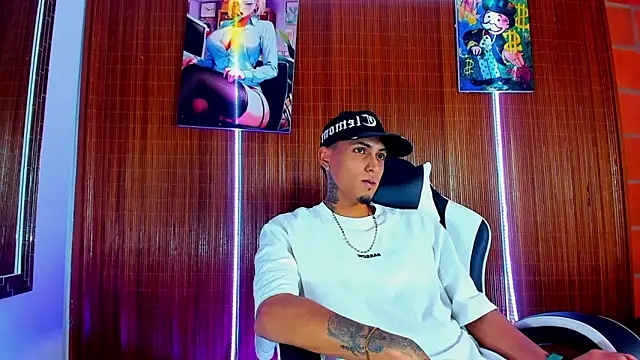 Snapshot of Liam_lee chatting on February 5, 2026, 8:59 pm Liam lee online show from February 5, 2026, 8:59 pm