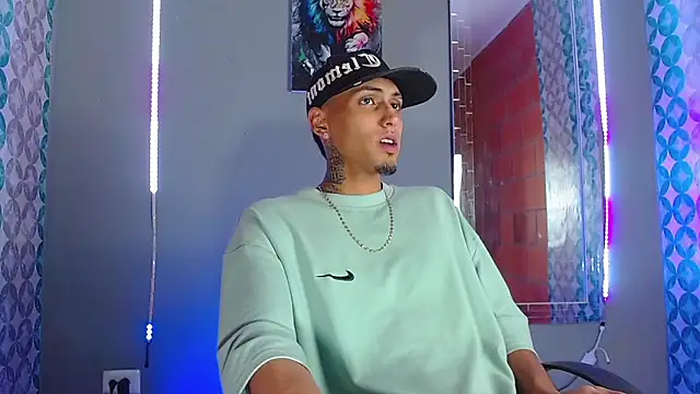 Liam lee online show from April 1, 2026, 10:50 pm