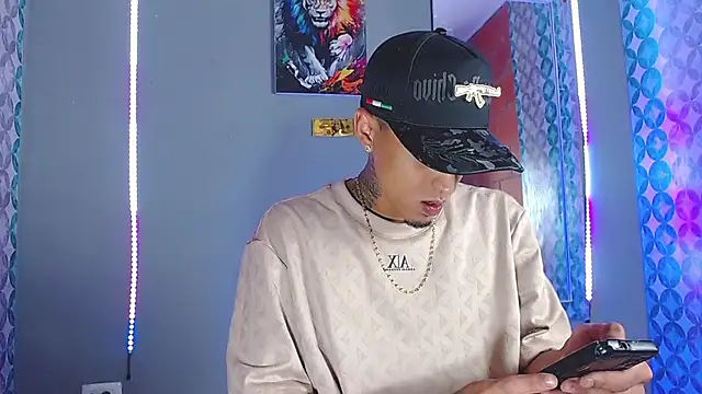 Liam lee online show from April 9, 2026, 11:44 pm