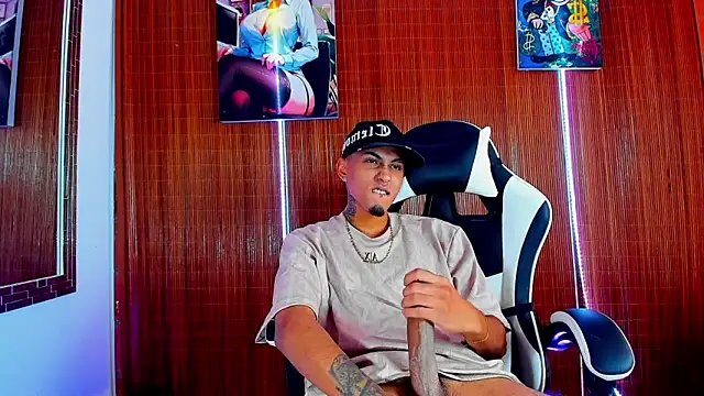 Snapshot of Liam_lee chatting on February 17, 2026, 3:20 pm Liam lee online show from February 17, 2026, 3:20 pm