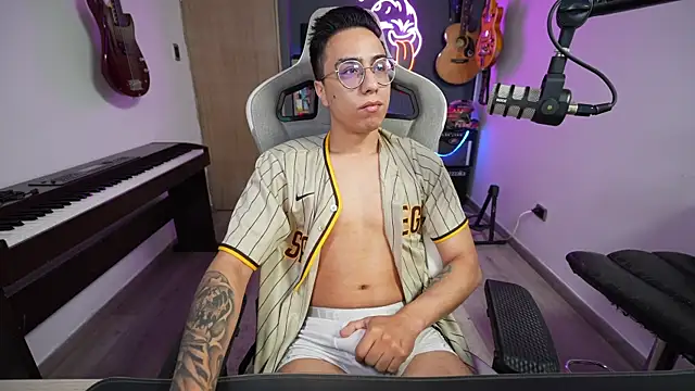 Snapshot of granxarma960 chatting on March 1, 2025, 4:47 am granxarma960 online show from March 1, 2025, 4:47 am