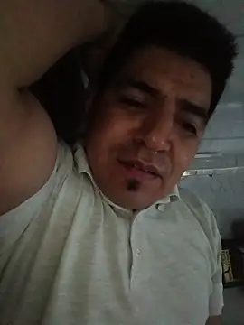 Snapshot of latino17 chatting on March 16, 2026, 7:45 am latino17 online show from March 16, 2026, 7:45 am