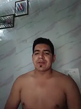 Snapshot of latino17 chatting on March 15, 2026, 5:58 am latino17 online show from March 15, 2026, 5:58 am