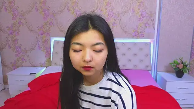 Shy Kira online show from January 15, 2025, 12:36 pm