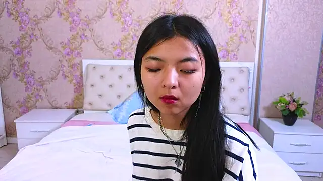 Shy Kira online show from January 23, 2025, 12:52 pm