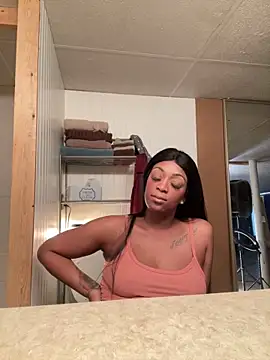 Snapshot of KLoveeee chatting on October 27, 2025, 7:15 pm KLoveeee online show from October 27, 2025, 7:15 pm