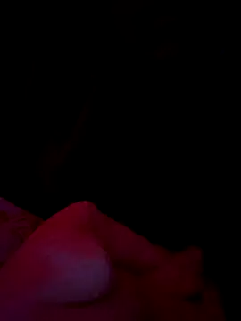 Snapshot of KLoveeee chatting on December 4, 2025, 2:16 pm KLoveeee online show from December 4, 2025, 2:16 pm