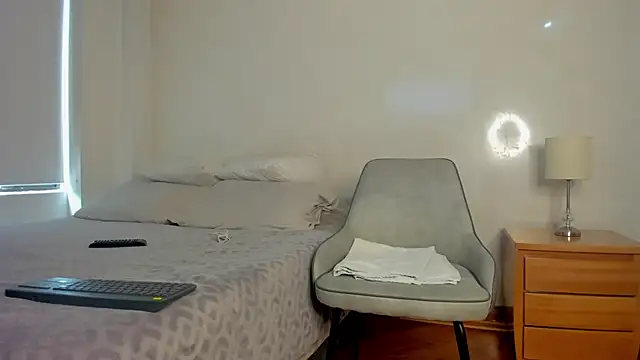 Snapshot of melisa_ferretti chatting on October 23, 2025, 6:06 pm melisa ferretti online show from October 23, 2025, 6:06 pm