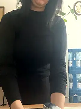 Off  Melonenmandy online show from January 13, 2026, 11:47 am