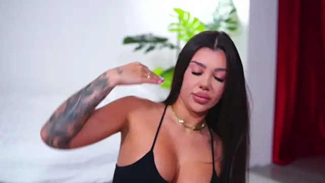 Snapshot of NatyDesiree chatting on September 18, 2025, 7:11 am NatyDesiree online show from September 18, 2025, 7:11 am