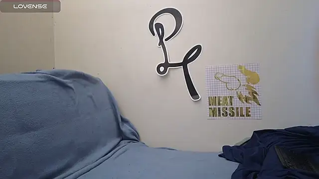 pantslesstraveler plt online show from March 16, 2025, 5:17 pm