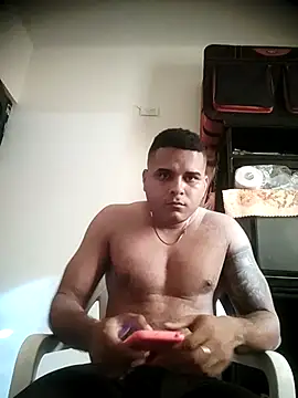 SaucyAffair0 online show from January 19, 2026, 1:15 pm